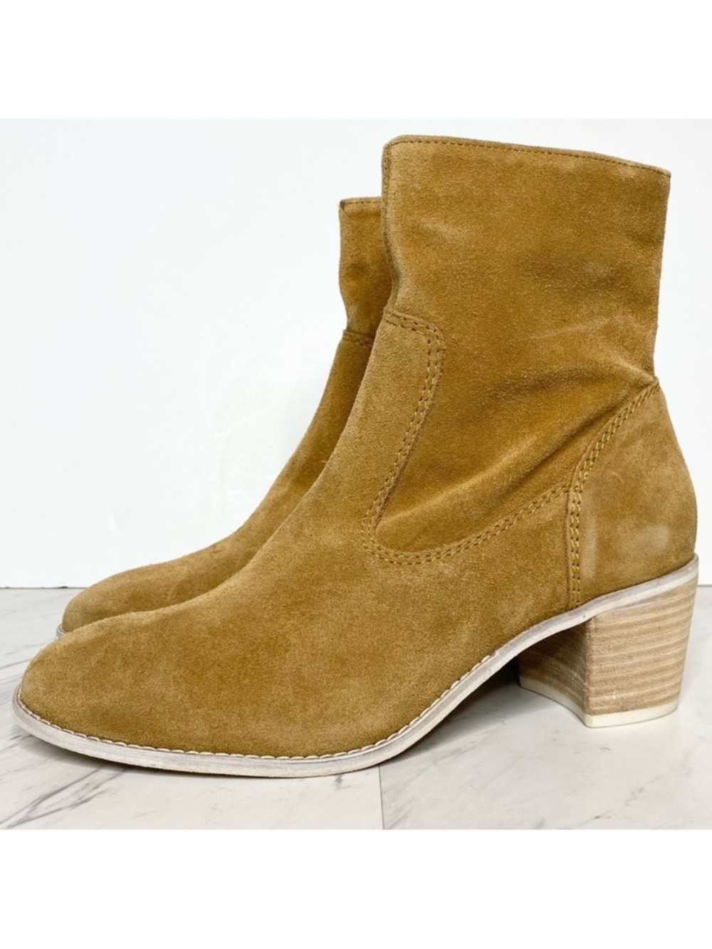 New! Crevo Jade Sand Suede Stacked Heel Bootie 9